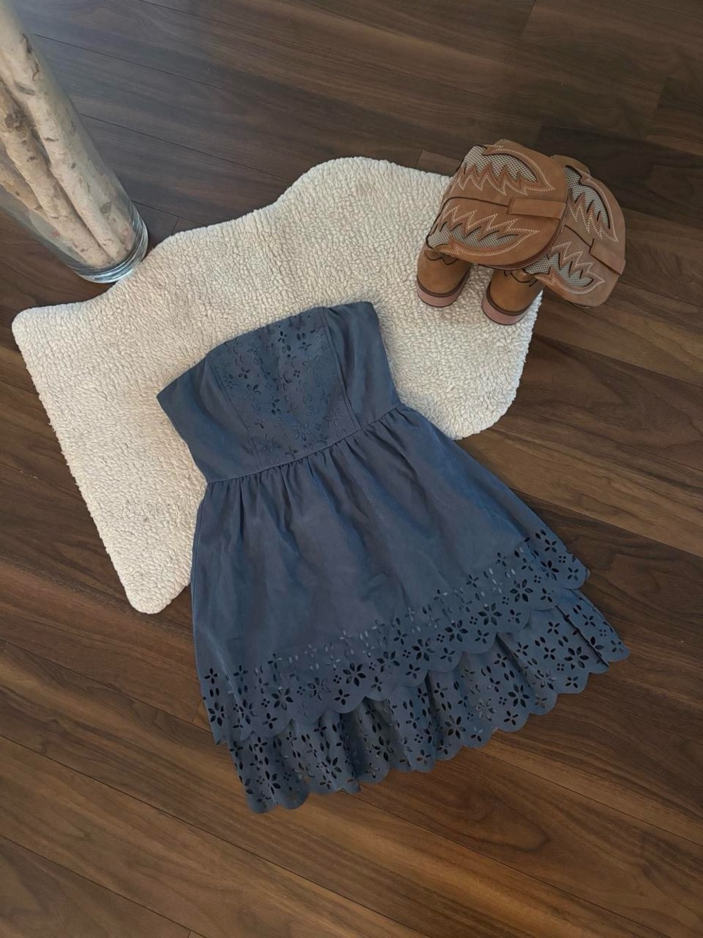 🤎BOHO STRAPLESS EYELET MINI DRESS